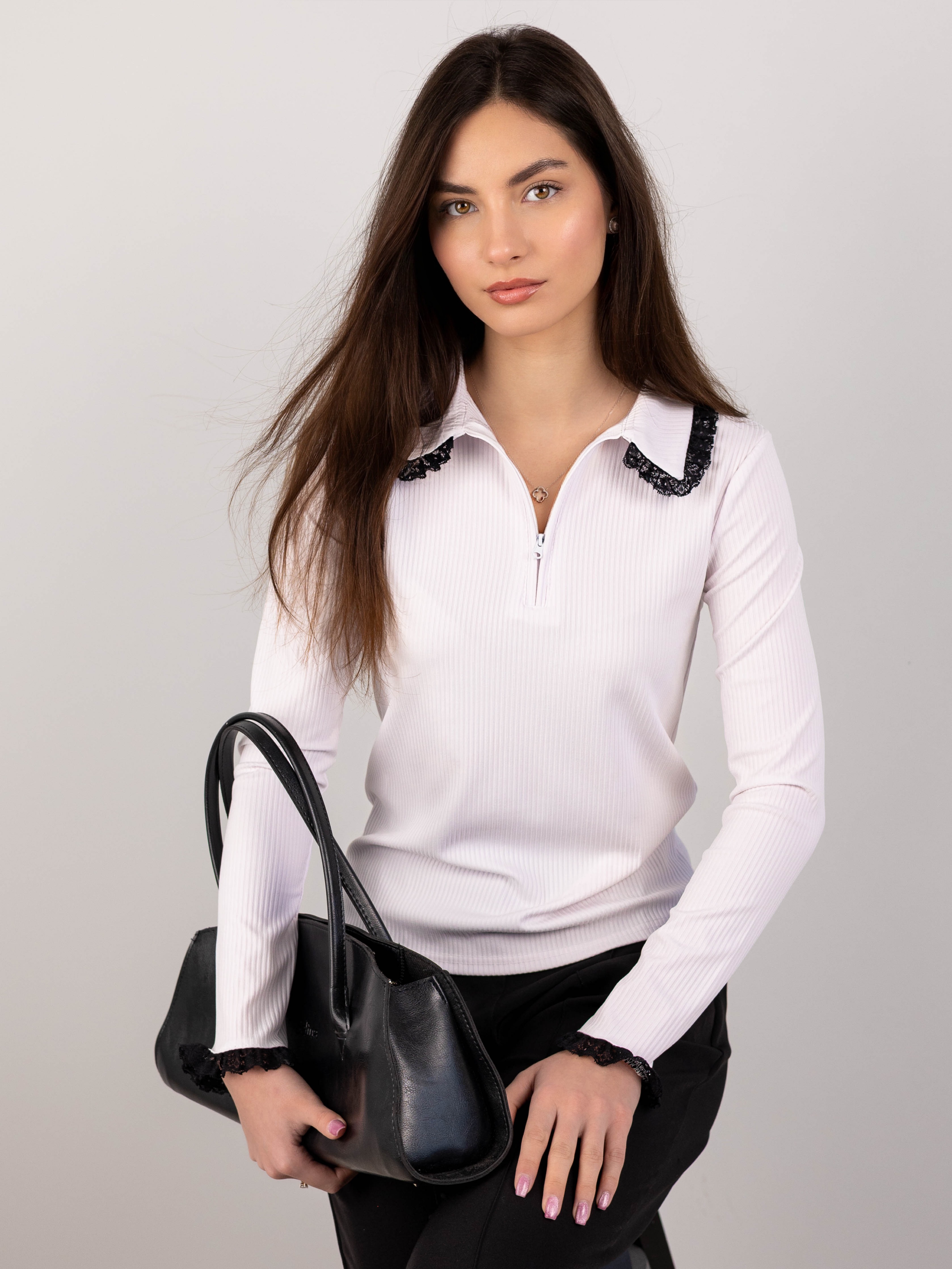 картинка Лонгслив поло с кружевом КМ101 Белый от магазина Спортсоло