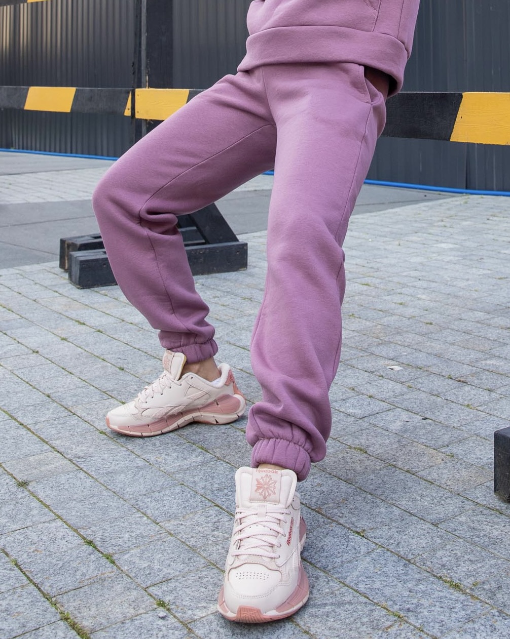 картинка Брюки женские ББ030 Лаванда от магазина Спортсоло